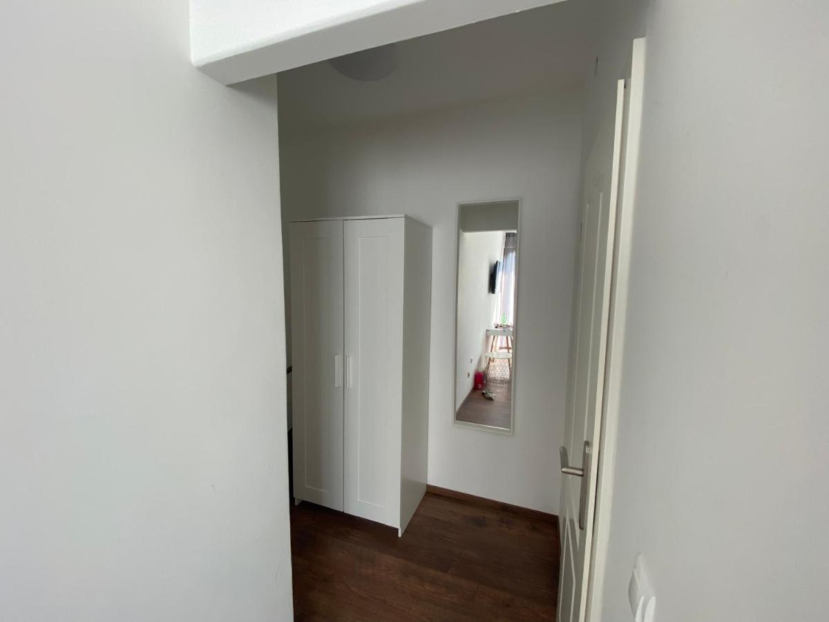 Zentral Gelegene Schoene Wohnung In Bremen Mitte, Direkte Naehe Zum Klinikum, Balkon Luaran gambar